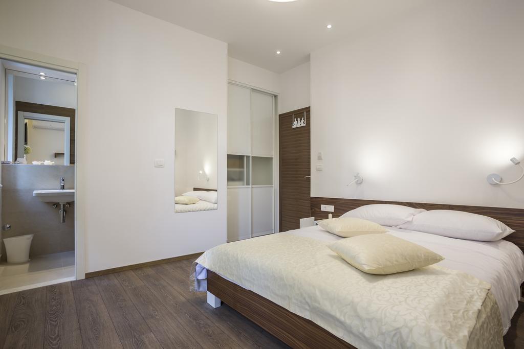 Luxury Accommodation Marino 斯普利特 外观 照片